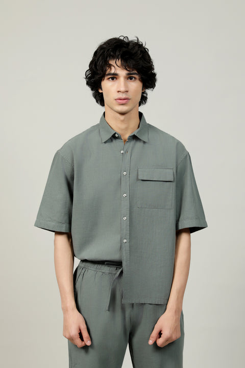 BUTTON DOWN BOXY FIT SHIRT