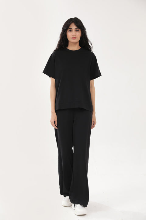 BOX FIT TEE WITH HEM DETAIL