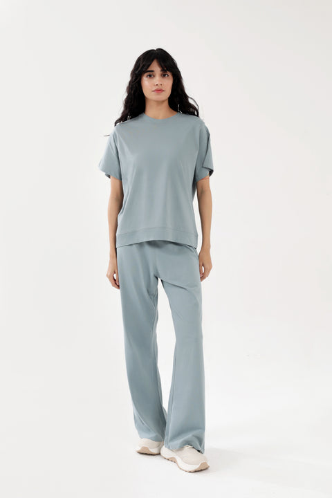 BOX FIT TEE WITH HEM DETAIL