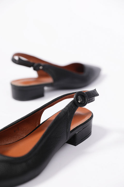 SLINGBACK PUMPS