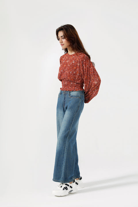 TOP WITH SMOCKING DETAIL