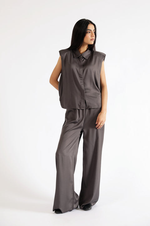 SLEEVELESS SILK TOP