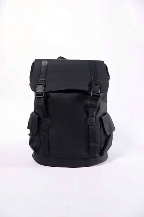 BACKPACK WITH FLAP