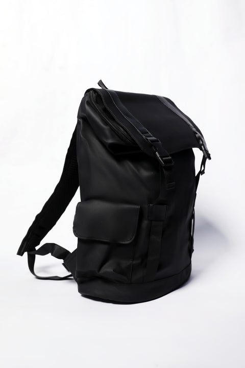 BACKPACK WITH FLAP