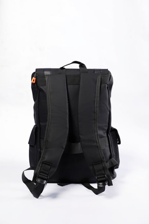 BACKPACK WITH FLAP