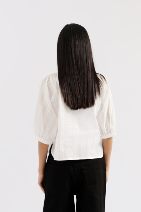 BLOUSED SLEEVE CROPPED TOP
