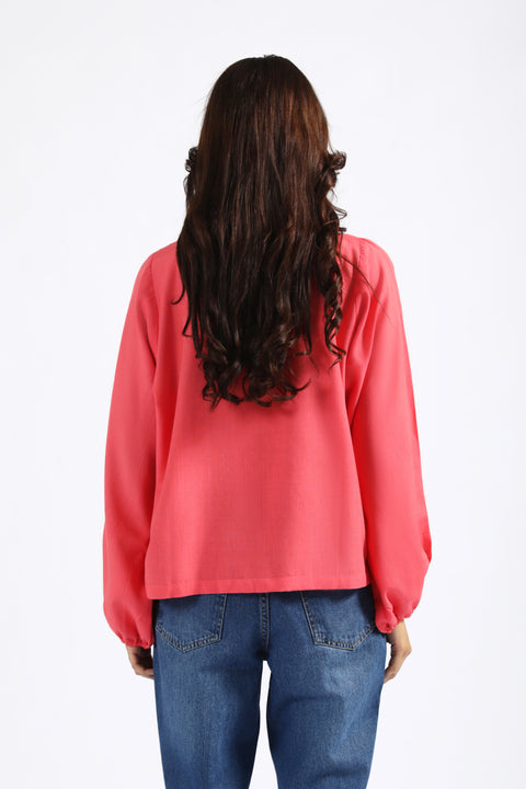 BUTTON DOWN TOP WITH BLOUSED SLEEVES