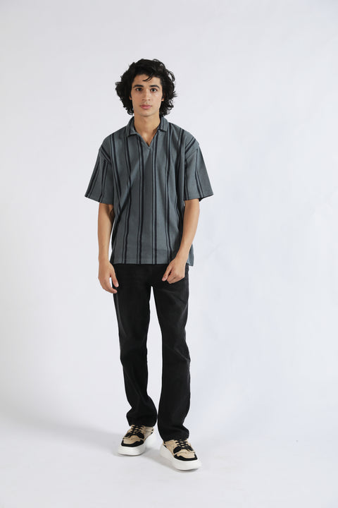 BAGGY FIT TEXTURED JOHNNY COLLAR POLO