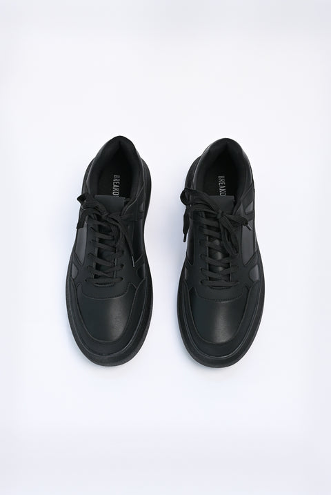 TRAINERS