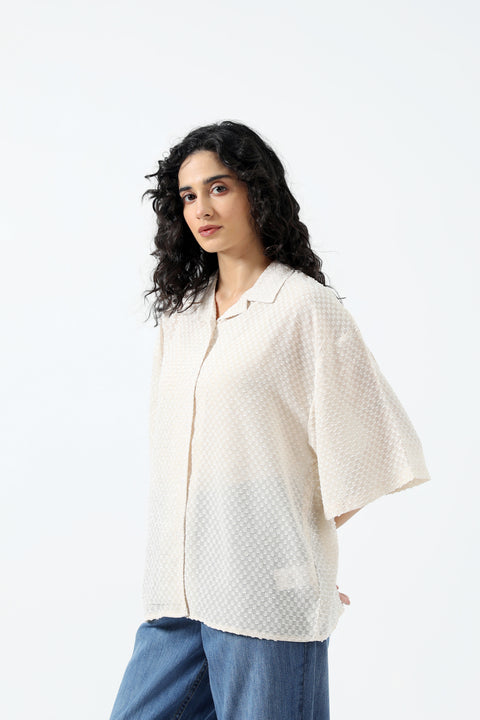 TEXTURED BUTTON DOWN SHIRT