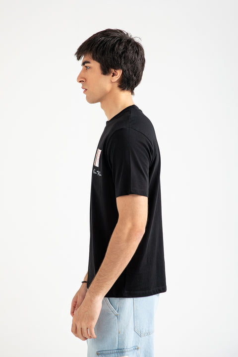 GRAPHIC TEE