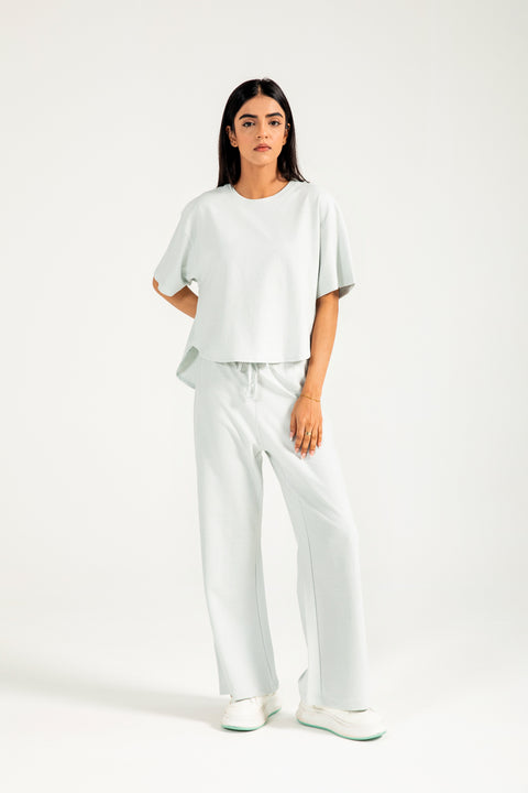 CROPPED TEE WITH HEM DETAIL