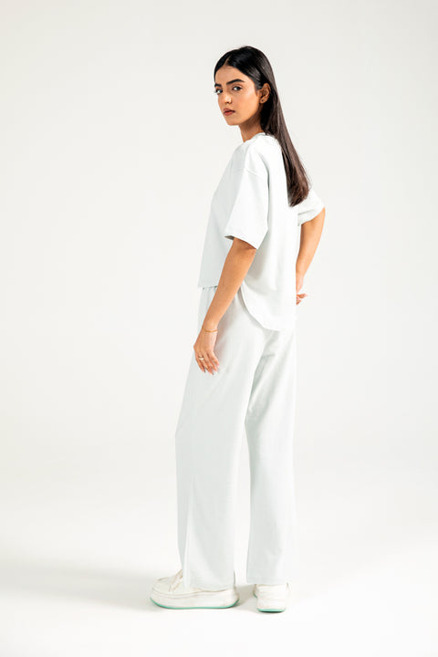 CROPPED TEE WITH HEM DETAIL
