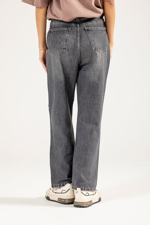STRAIGHT FIT DENIM