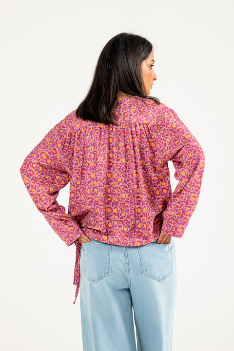 PRINTED TOP WITH HEM DETAIL TOP