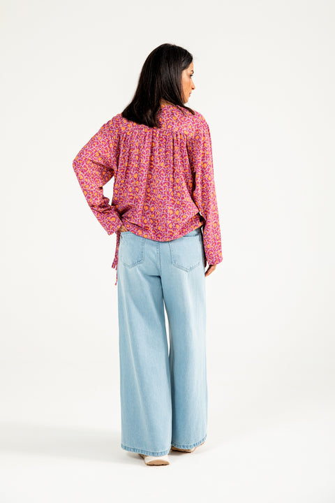 PRINTED TOP WITH HEM DETAIL TOP