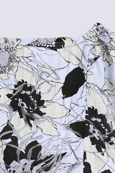 TOP WITH NECK DETAIL