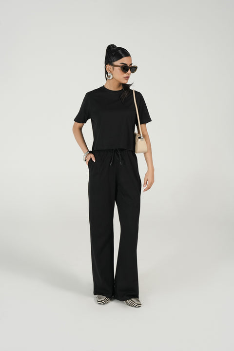 BASIC CROPPED TOP