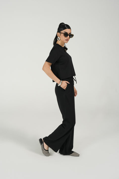 BASIC CROPPED TOP