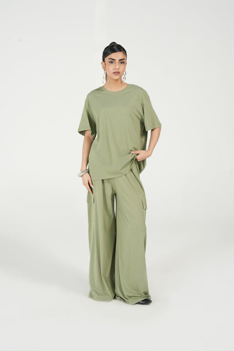 BASIC OVERSIZED TEE