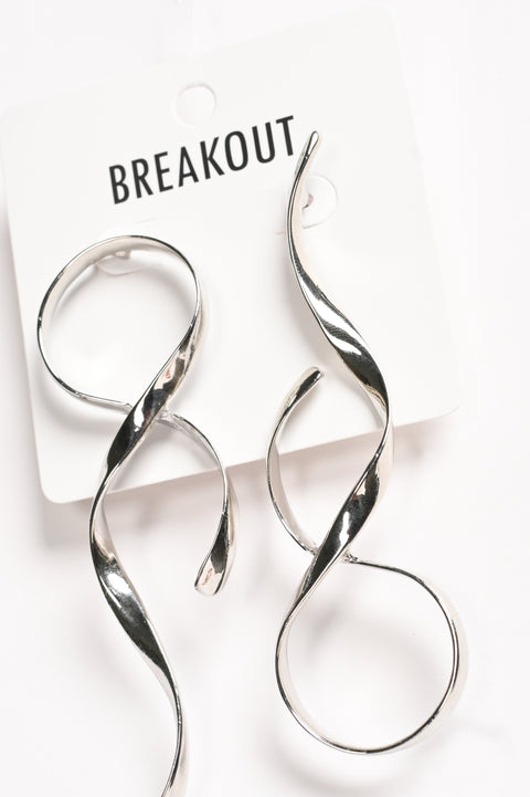 STATEMENT EARRINGS