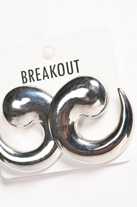 STATEMENT EARRINGS