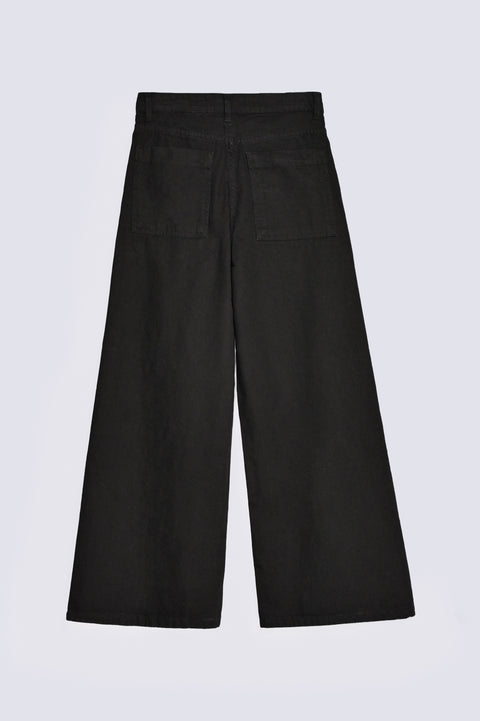 MEGA WIDE DENIM WITH PLEAT DETAIL