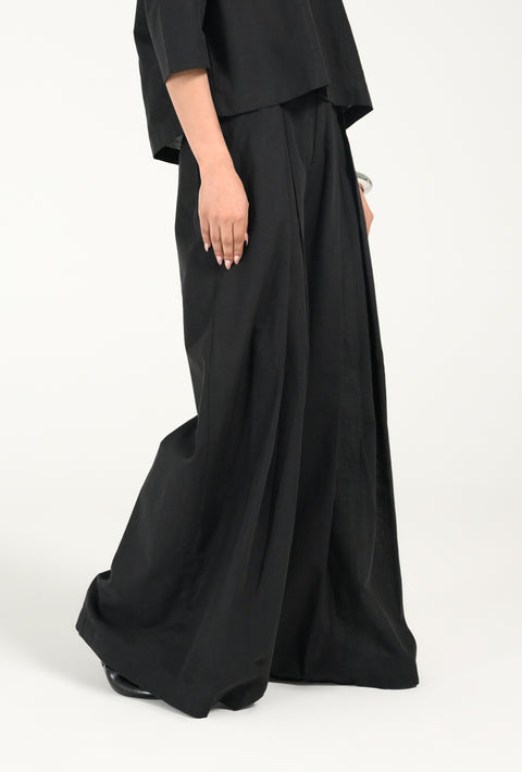 PLEATED WIDE LEG PANTS