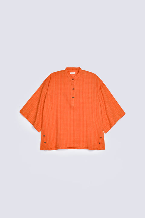 TOP WITH BUTTONS DETAIL