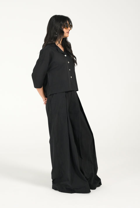 CROPPED BUTTON DOWN TOP