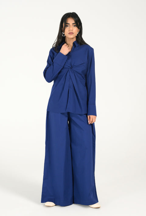 TOP WITH KNOT DETAIL