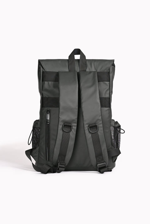 BACKPACK WITH FLAP