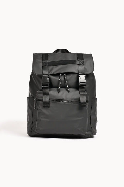 BACKPACK WITH FLAP
