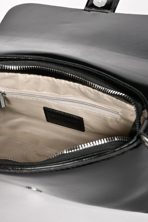 PATENT SHOULDER BUCKLE BAG