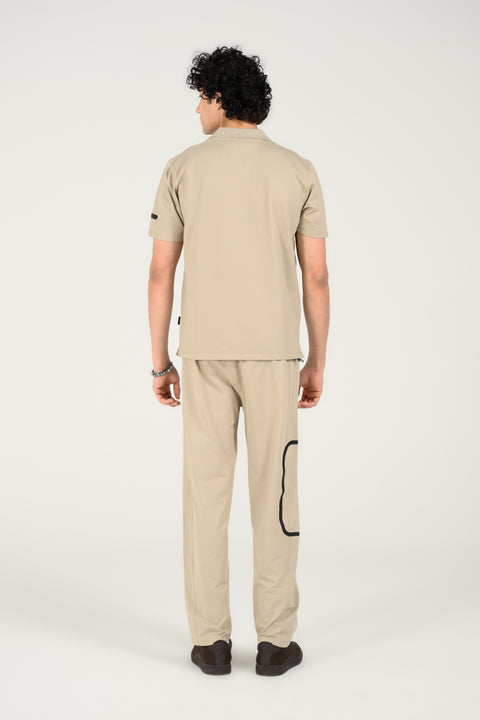 STRETCH TEXTURED ZIP PLACKET POLO