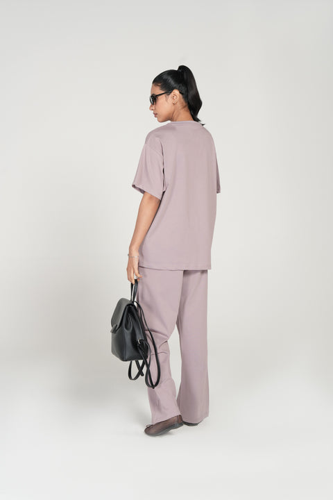 GRAPHIC OVERSIZED TEE