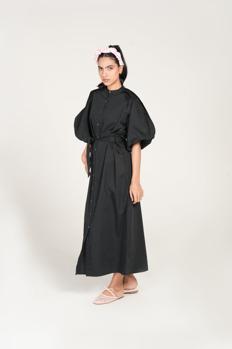 BELTED DRESS WITH PLEATED RAGLAN