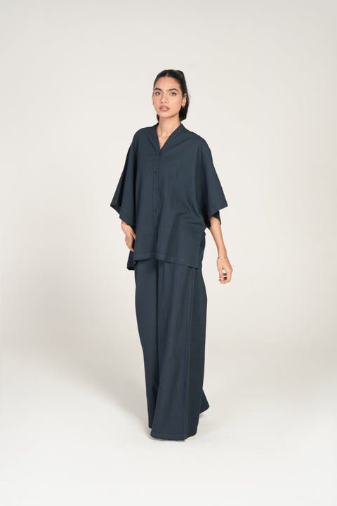 V-NECK BUTTON DOWN SHIRT