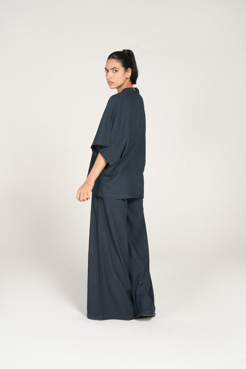 V-NECK BUTTON DOWN SHIRT