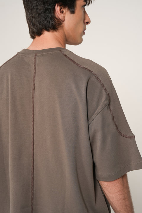 BOXY FIT CONTRAST FLATLOCK TEE