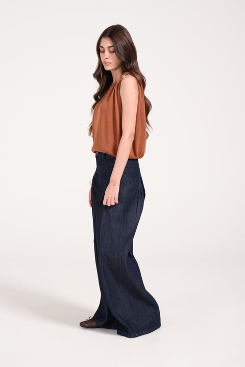 KNITTED TOP WITH ELASTICATED HEM