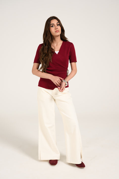 KNITTED TOP WITH BROOCH