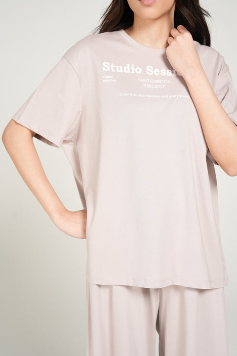 GRAPHIC OVERSIZED TEE