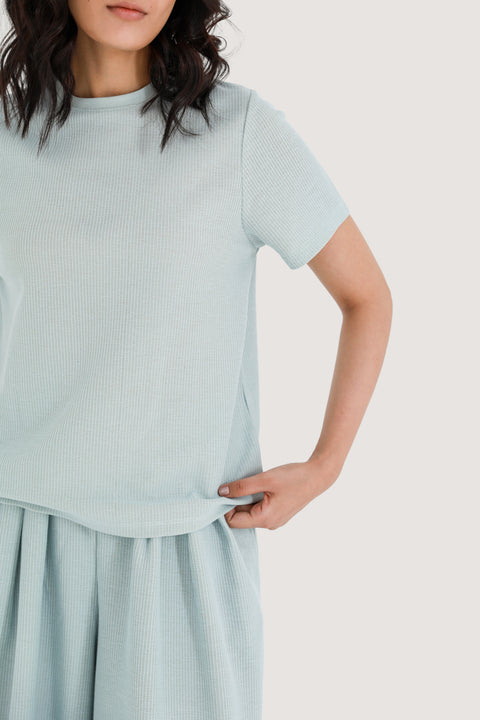 TEXTURED REGULAR TEE