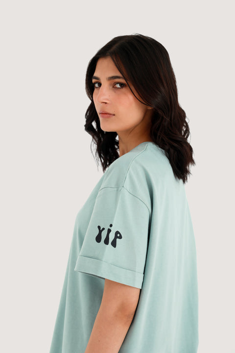 GRAPHIC OVERSIZED TEE