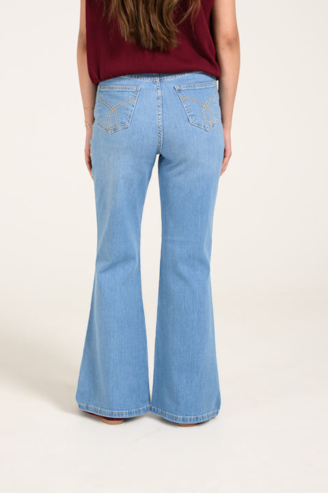 BOOT LEG DENIM