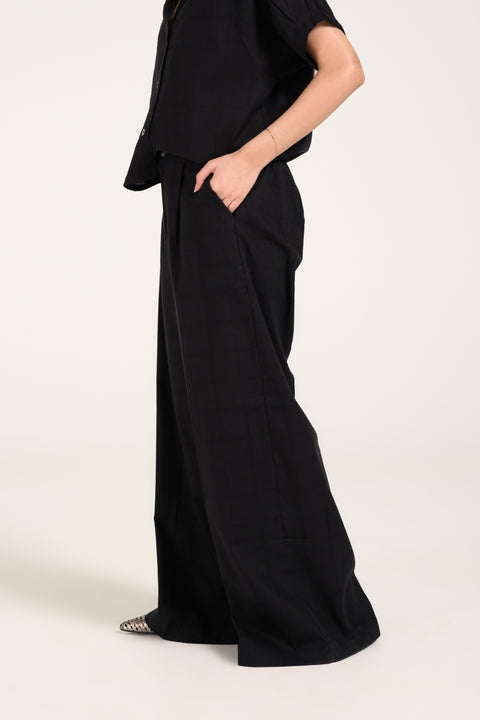 TEXTURED WIDE LEG TROUSERS