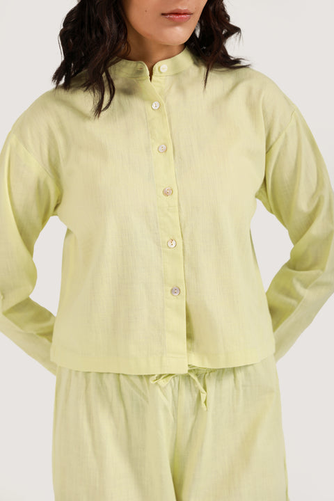 CROPPED BUTTON DOWN TOP