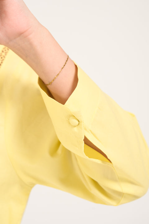 TOP WITH LACE DETAIL