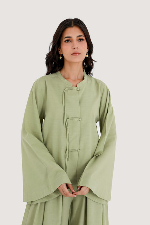 TOP WITH BELL SLEEVE DETAIL
